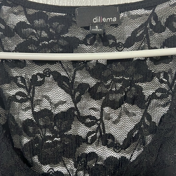 DILEMA SCOOP MINI DRESS WITH LACE SIZE S - Picture 3 of 4